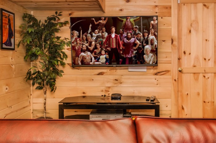 Mountain cabin retreats